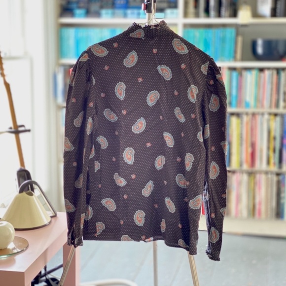 70s Jones New York puffed sleeve paisley blouse - Picture 4 of 12